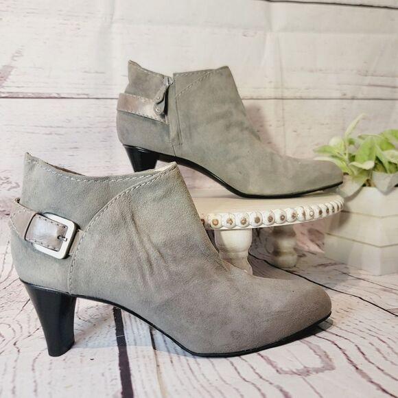 Cole Haan Gray Suede Leather Ankle Heeled Buckle Zip Booties Size 9.5B - Picture 2 of 16